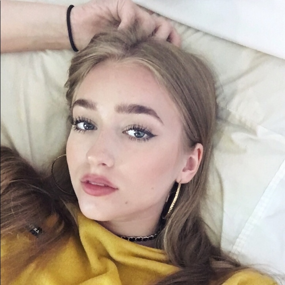 Meet your Posher, Karlin